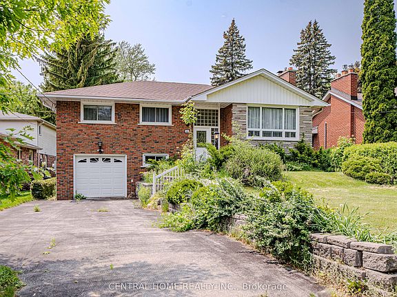 2nd image of 102 Meadowvale Rd