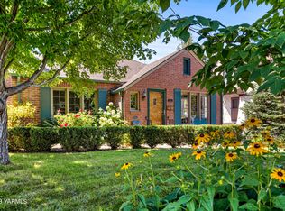 2704 W Yakima Ave, Yakima, WA 98902