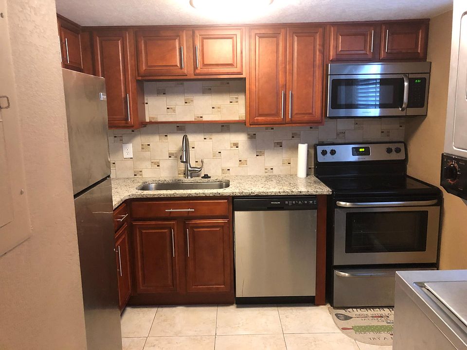 New kitchen with backsplash
