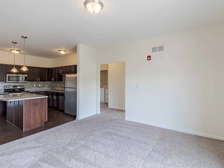 Marquis Place Apartment Homes — Photo 6