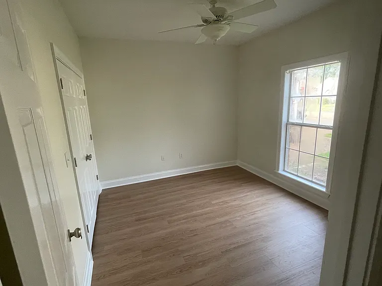 414 Old Town Cir — Photo 8