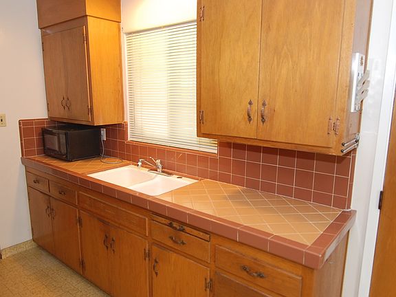 3rd image of 3152 Normington Dr