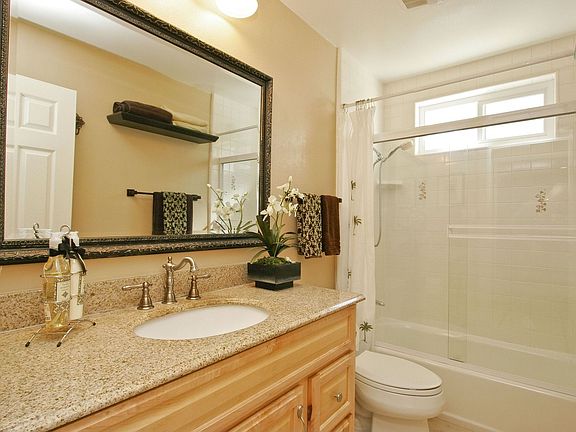 4th image of 3373 Kahleen St
