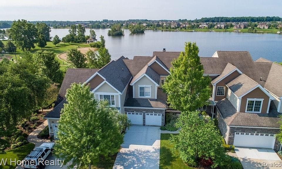 26054 Island Lake Dr, Novi, MI 48374 Zillow