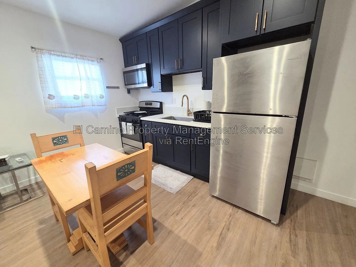1 bed, 1.0 bath, 426 sqft, $2,450 — Photo 3