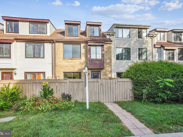 10010 Forest View Pl, Gaithersburg, MD 20886