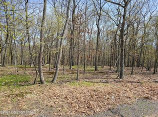 210 Summerton Cir, East Stroudsburg, PA