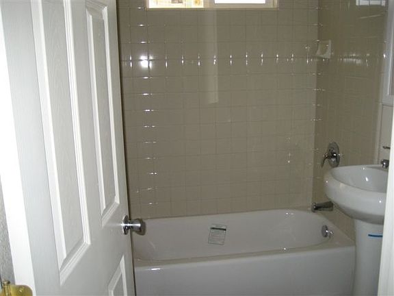 4th image of 1161 Marguerite St