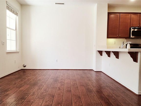 2nd image of 1668 Heywood St Unit C