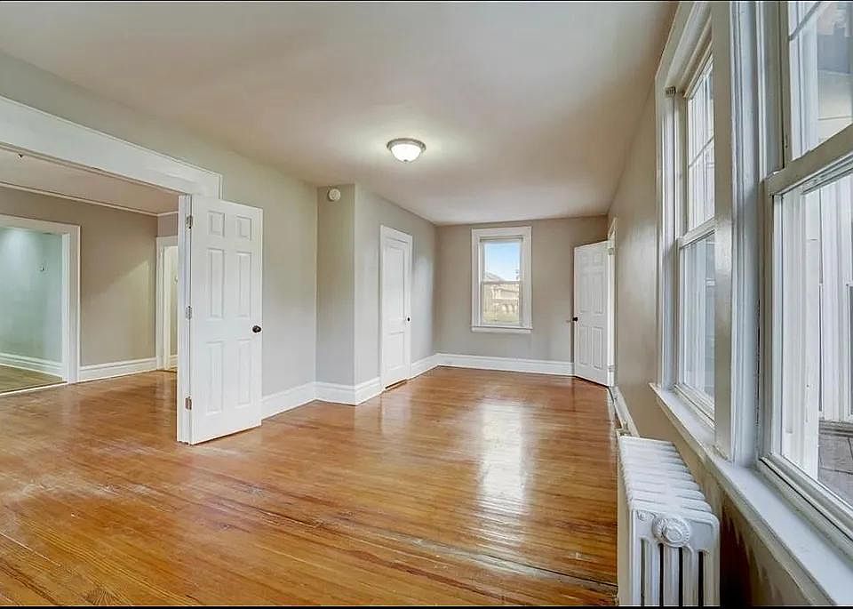 1st image of 17 Boyden Pkwy #4