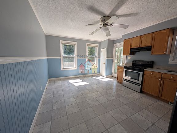 Sunny Kitchen