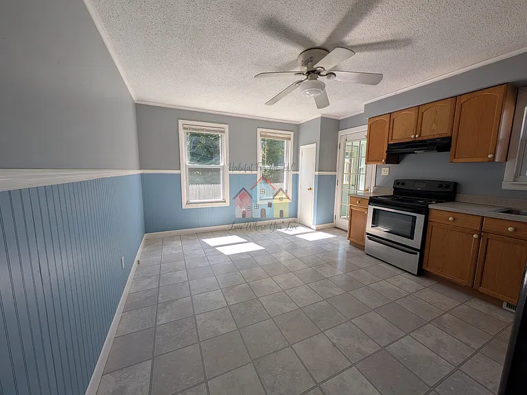 Sunny Kitchen