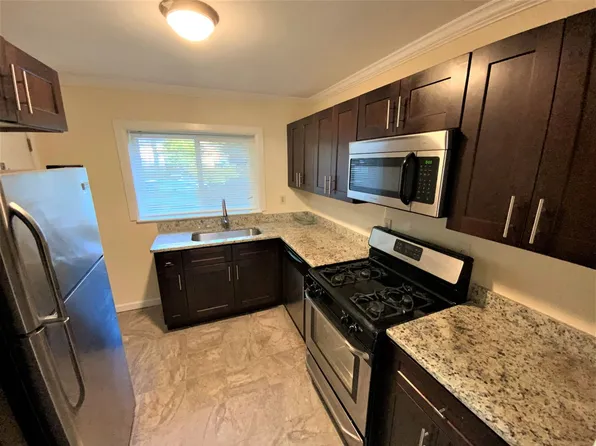 Candler Park Apartments