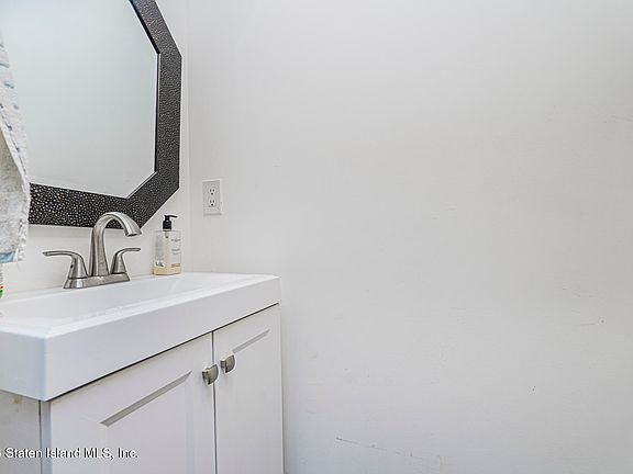 5th image of 119 Lenzie St
