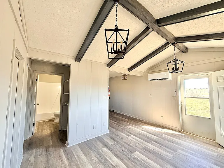 2121 Bracey Cir — Photo 14