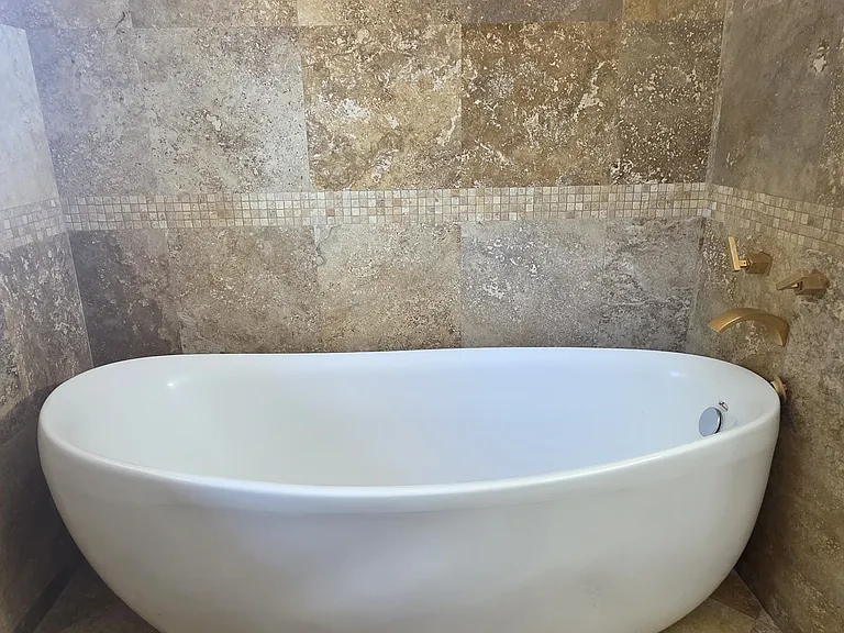 Jacuzzi tub of second floor bathroom