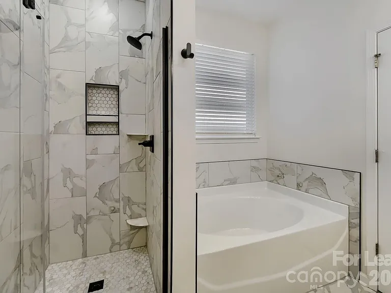 13718 Aldenbrook Dr — Photo 17