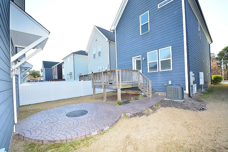 725 Fireball Ct — Photo 17