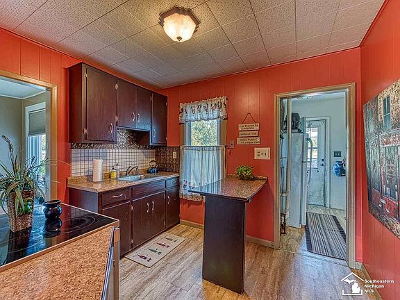 3rd image of 5739 Nelson Dr