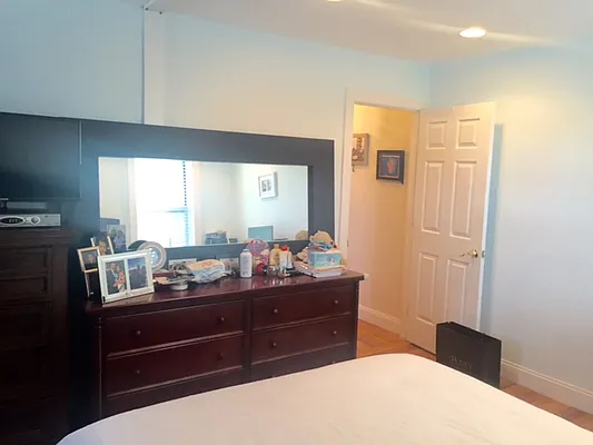 Sold by Samantha Freire, LREB | media 53