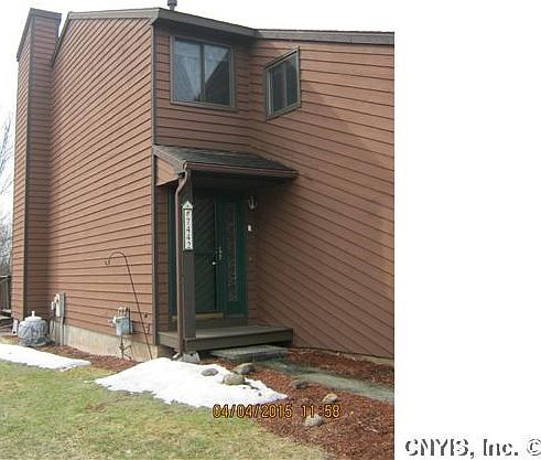 2nd image of 7442 Coachlight Ln