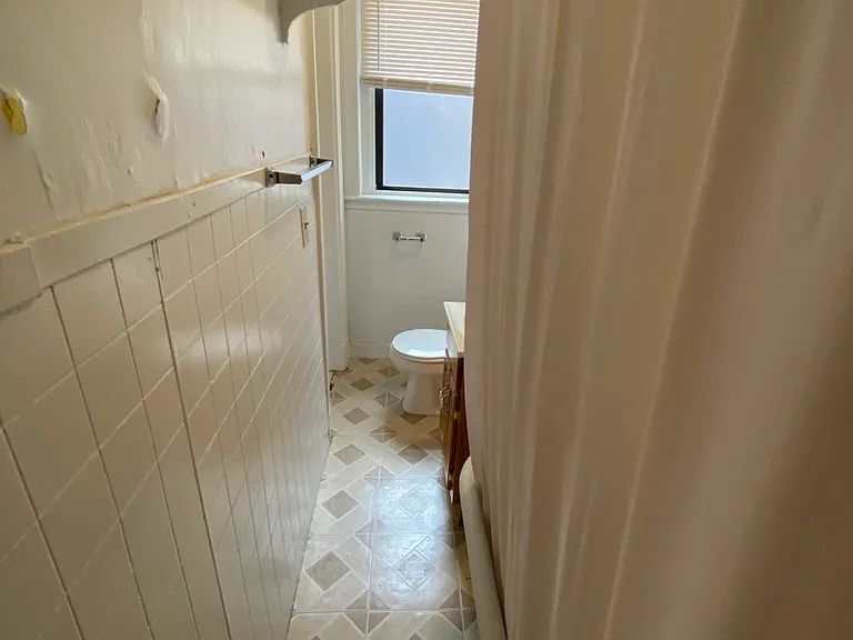 7 Myrtle St #3 — Photo 11