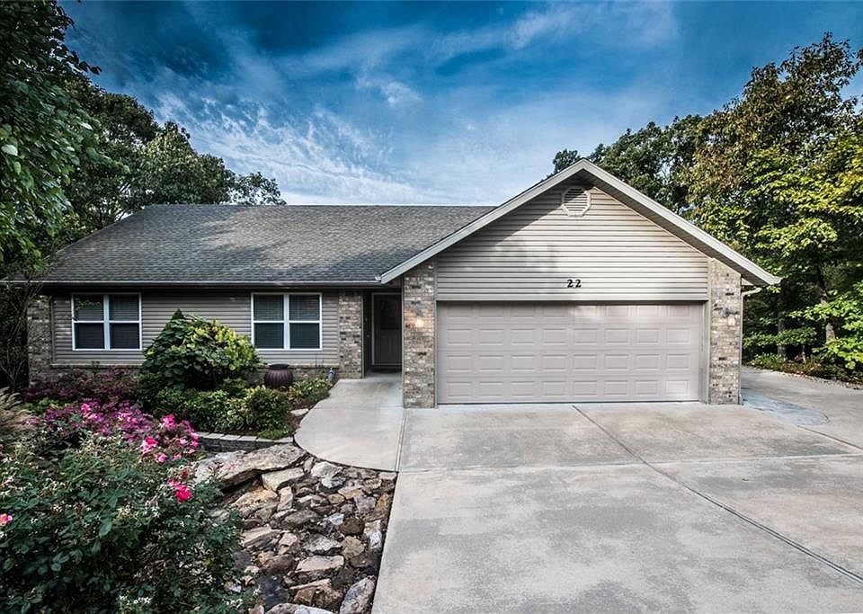 1st image of 22 Sunart Ln