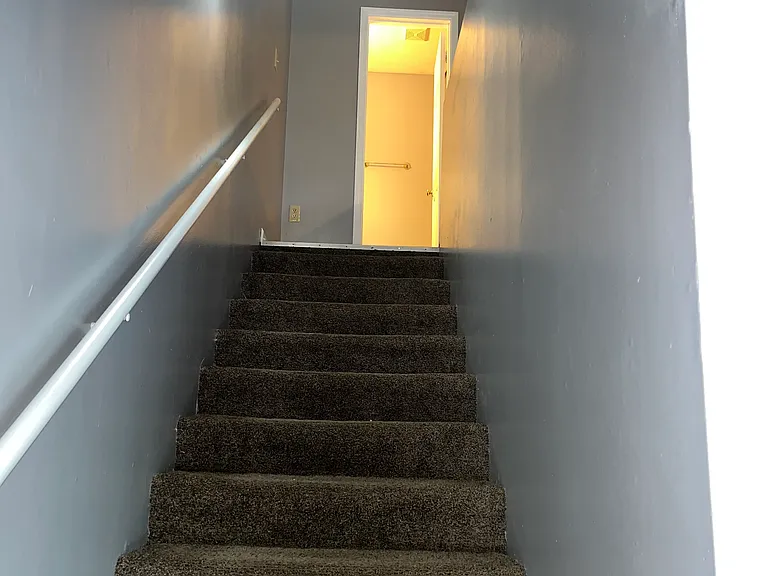 106 Jersey Dr — Photo 16
