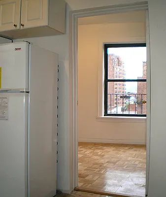 Rented by City Connections Realty | media 43