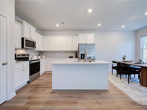 7th image of this home