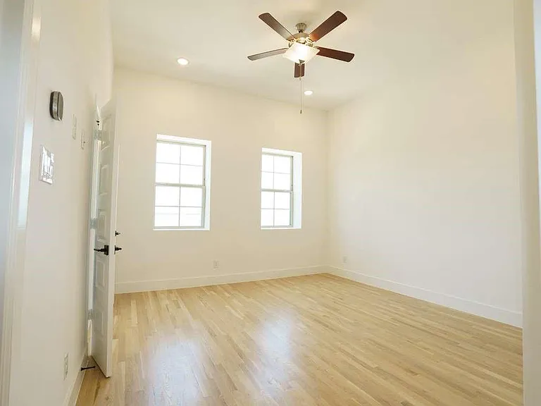 9311 Easy St — Photo 15