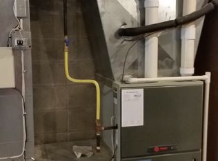 513 Ashley Ln, Clairton, PA 15025