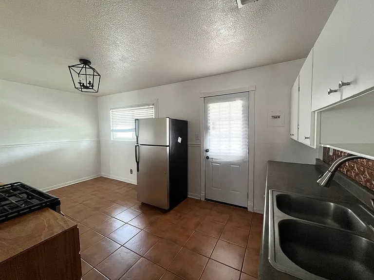 1736 N Penasco Dr — Photo 5