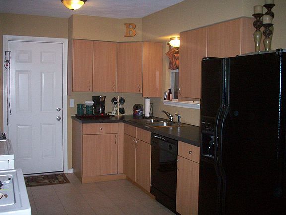 New Cabinets & Appliances