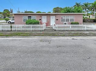 701 W 7th St, Riviera Beach, FL 33404
