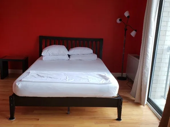 4242 E West High Way, Chevy Chase, MD 20815