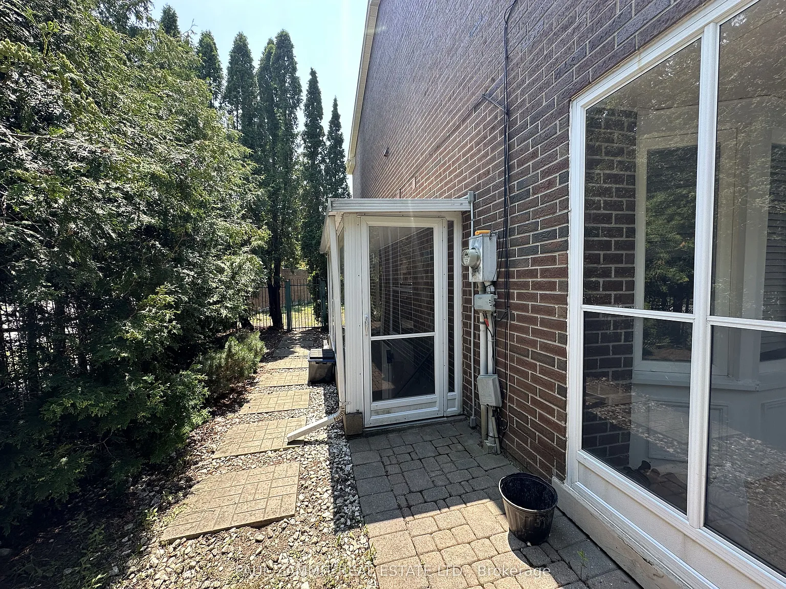 2 bed, $1,800 — Photo 2