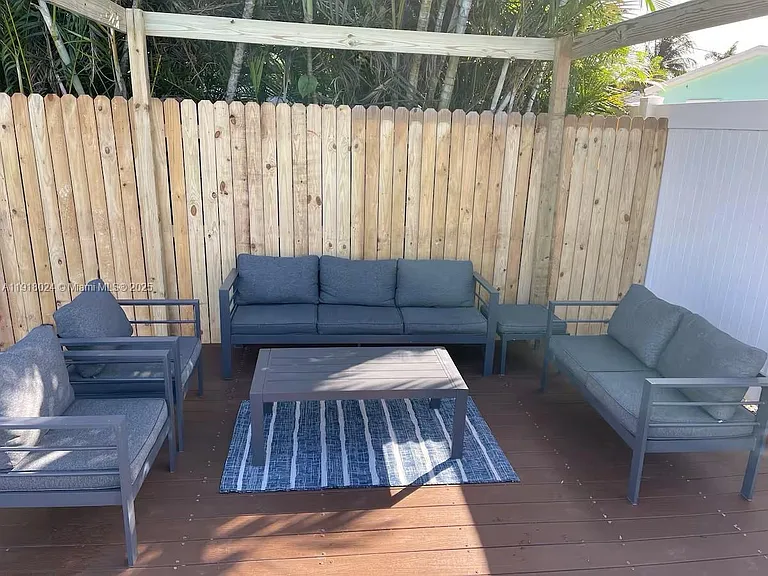 5841 NE 3rd Ave — Photo 13