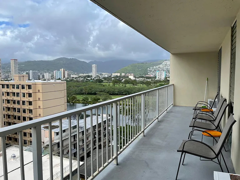 Extra large Lanai. Excellent breeze on 11th floor. Good shade. Nice view of canal and hills. 2 sliding doors - one access from living room and the second from master suite.