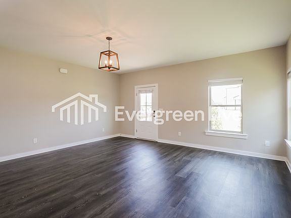 3rd image of 14265 Sugarberry Ln