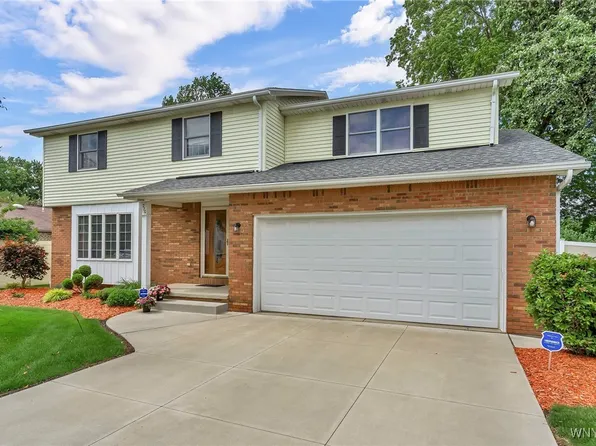 270 Selkirk Dr, North Tonawanda, NY 14120