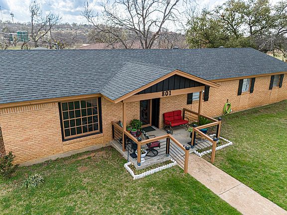 2nd image of 801 Westridge Cir