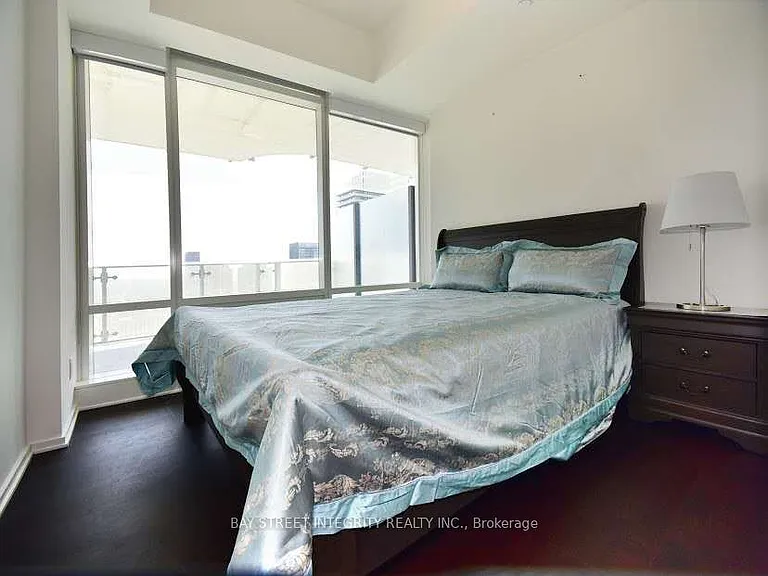 1 Bloor St E #3801 — Photo 5