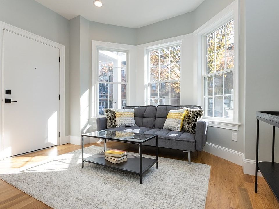 1st image of 3305-3309 Washington St #102