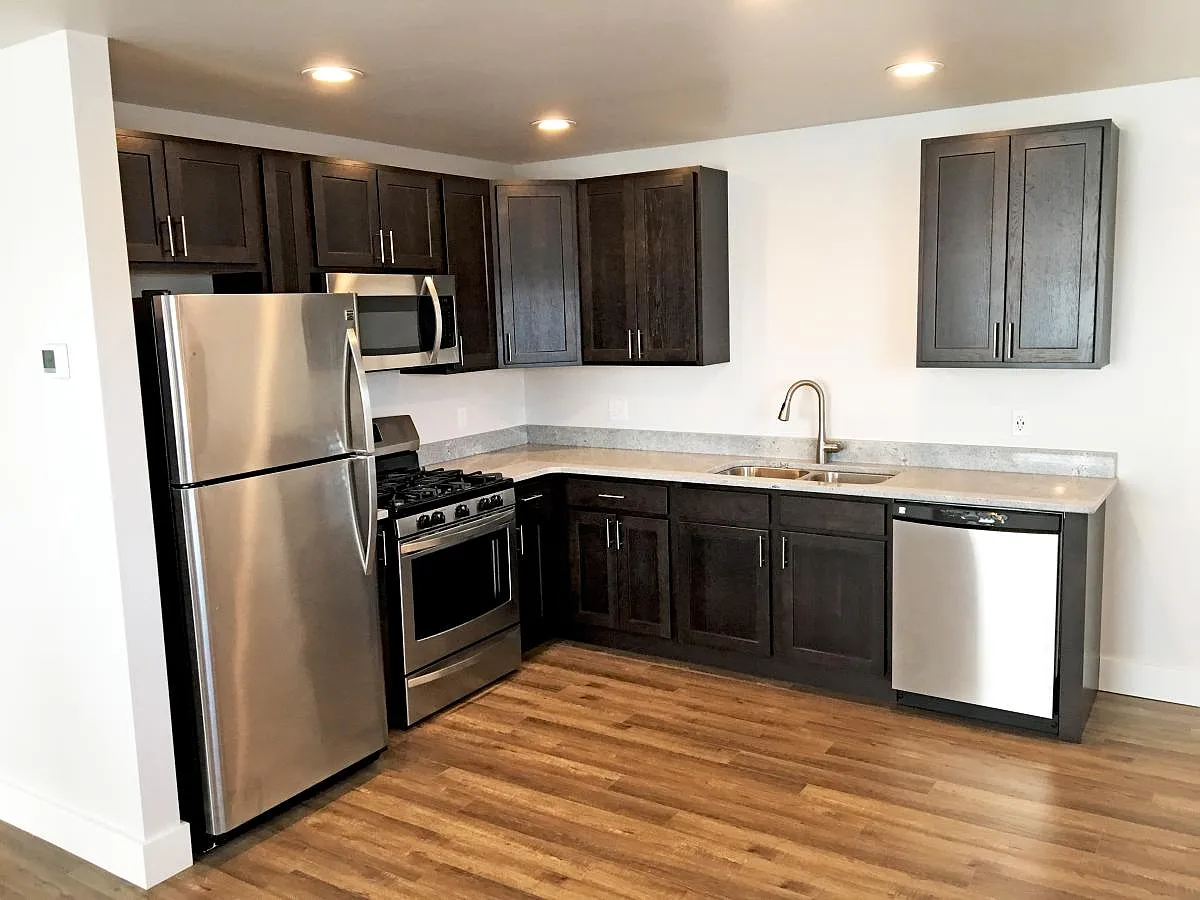 1 bed, 700 sqft, $1,725 — Photo 1