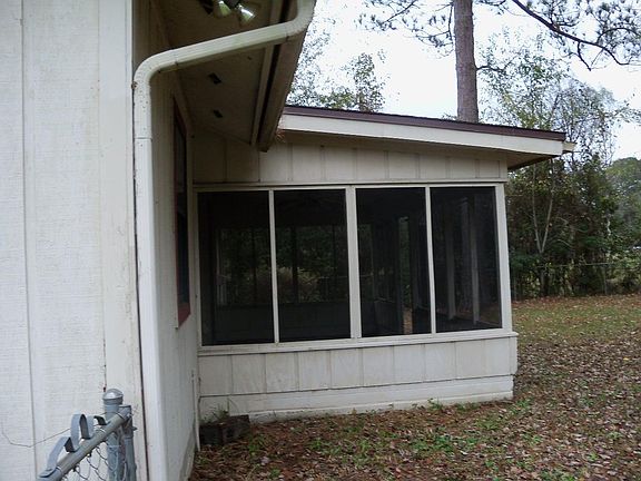 3rd image of 8604 Marietta Meadows Ct