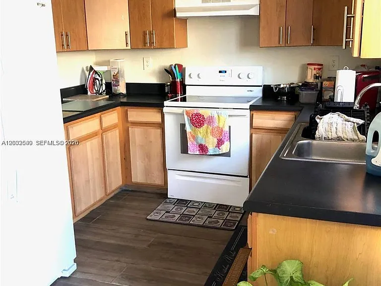 2090 NE 167th St #2-112 — Photo 5