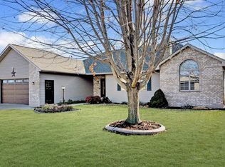 W5935 Daffodil Dr, APPLETON, WI 54915