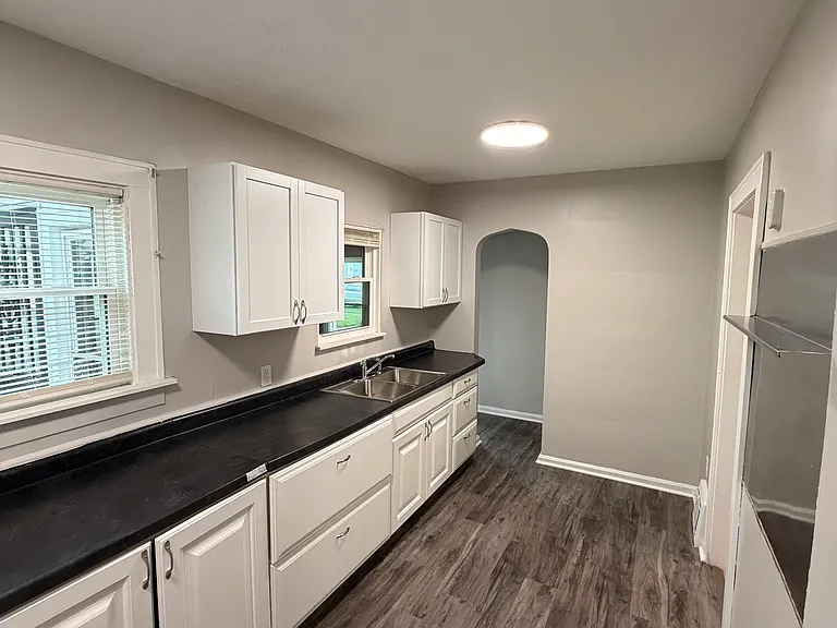 4013 W 10th Ave — Photo 14
