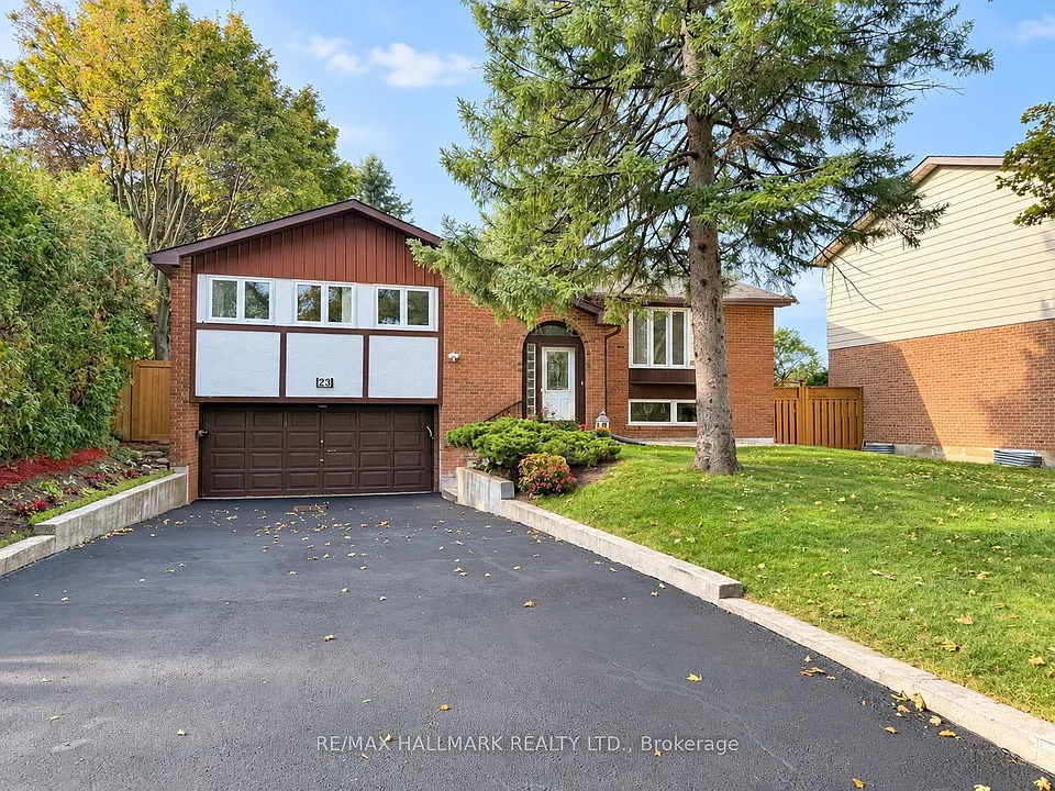 23 Ironshield Cres